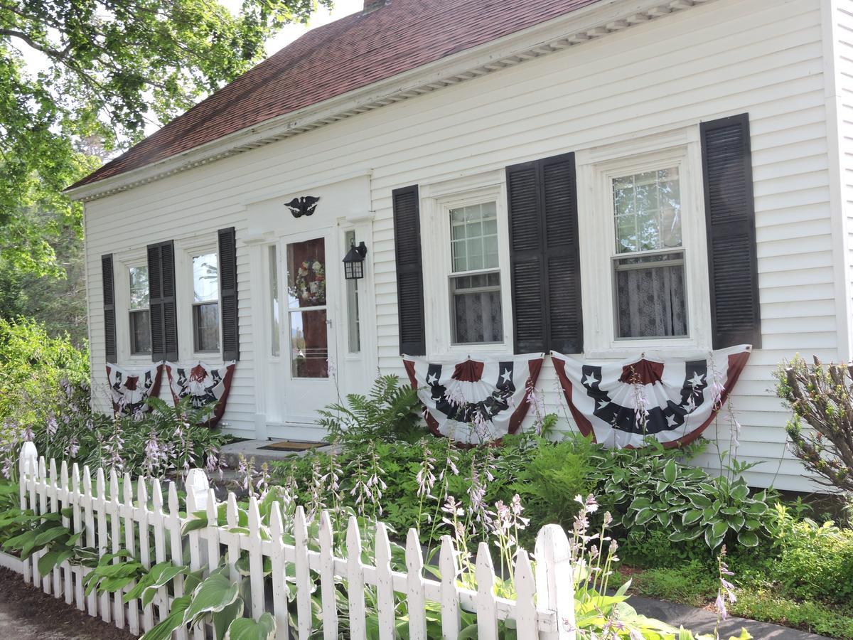 Open Hearth Inn Trenton Exterior photo