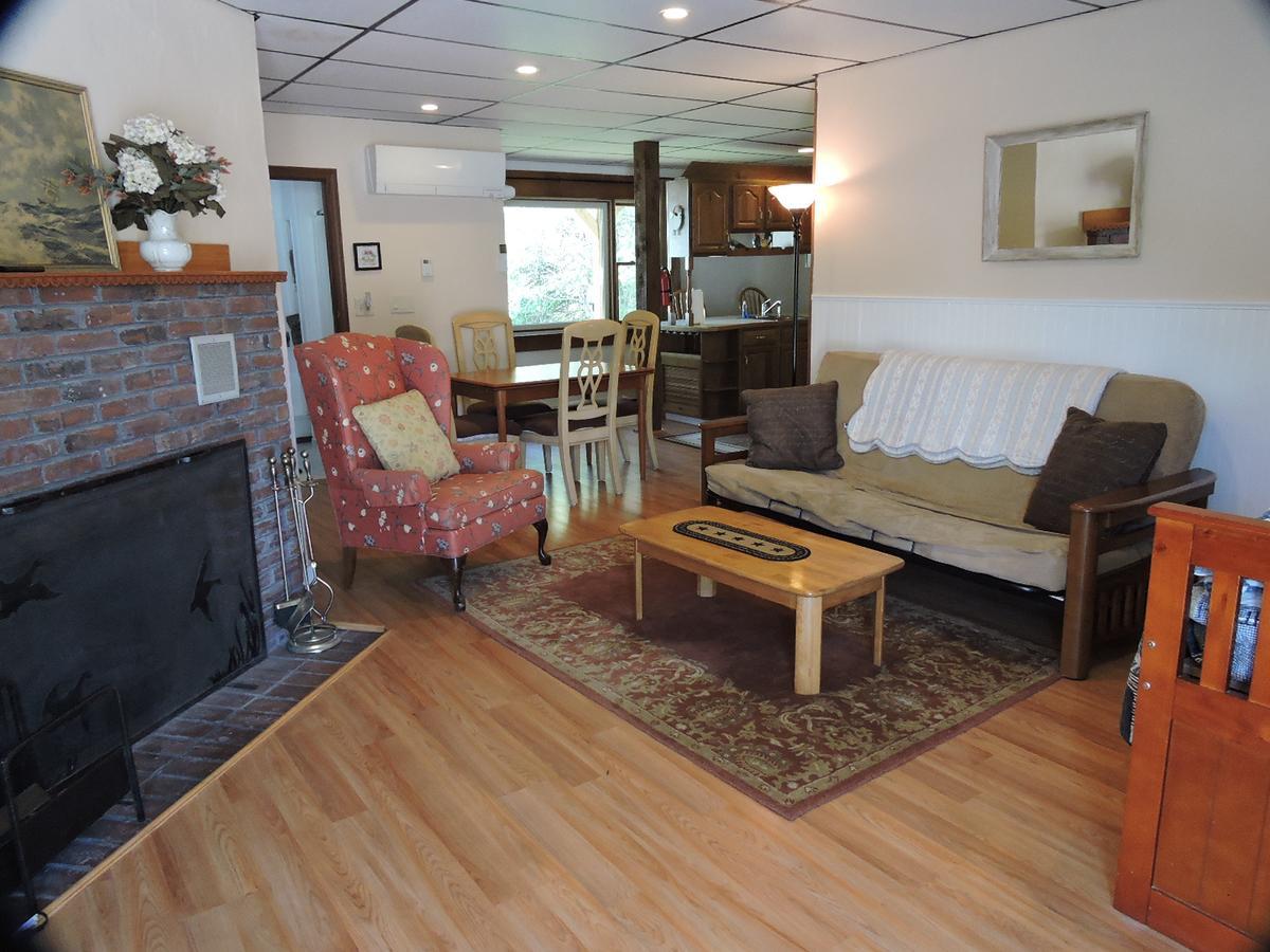 Open Hearth Inn Trenton Exterior photo