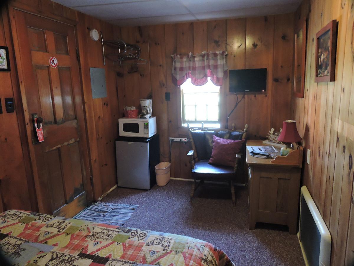 Open Hearth Inn Trenton Exterior photo